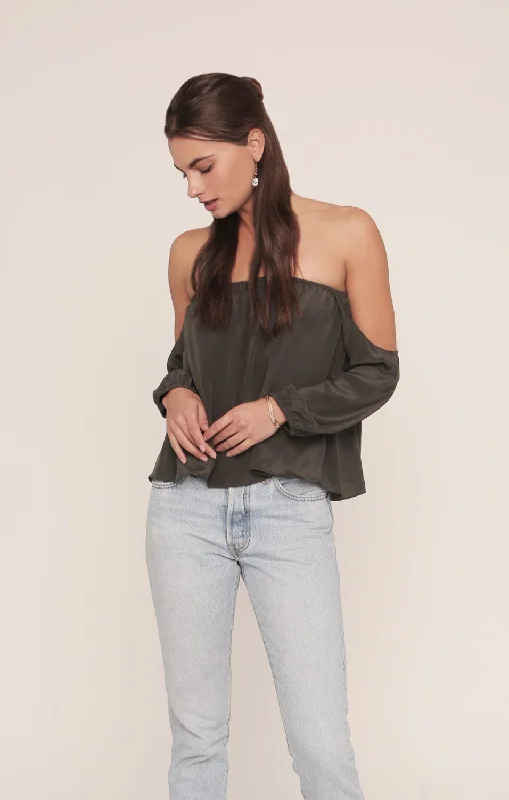Dunn Blouse (Deep Sky) Slim Fit Blouse