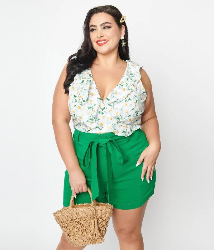 Unique Vintage Plus Size White Daisy Print Sleeveless Blouse Peter Pan Collar Blouse