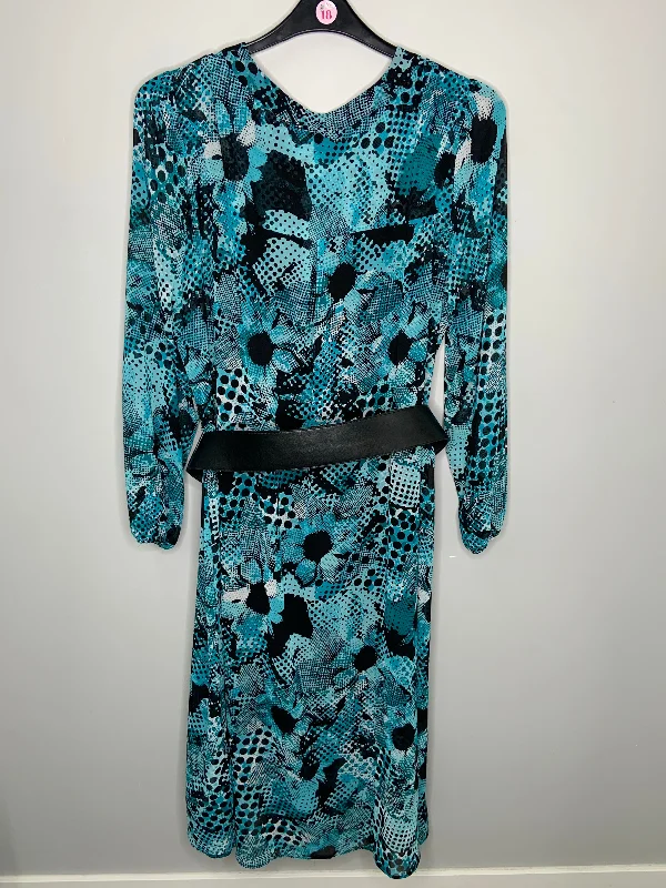 Black & Blue Belted Longsleeve Dress