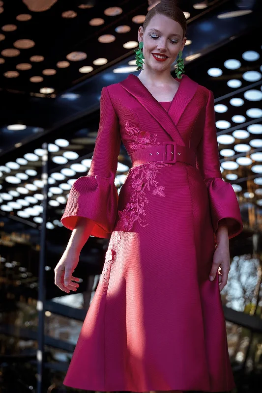 Short satin dress with jacket